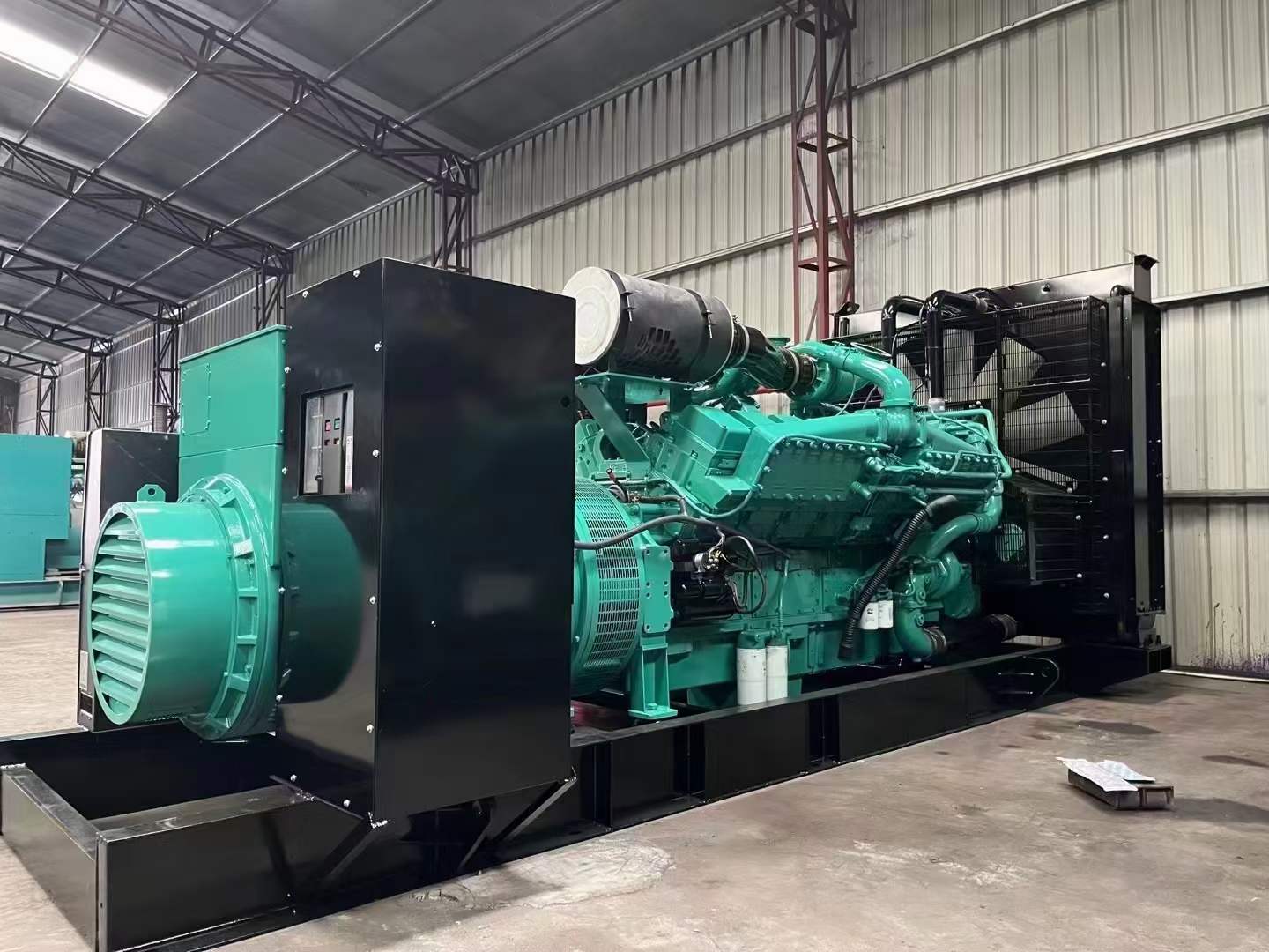 芗城如何降低 800kW 柴油发电机输出电流的波动？